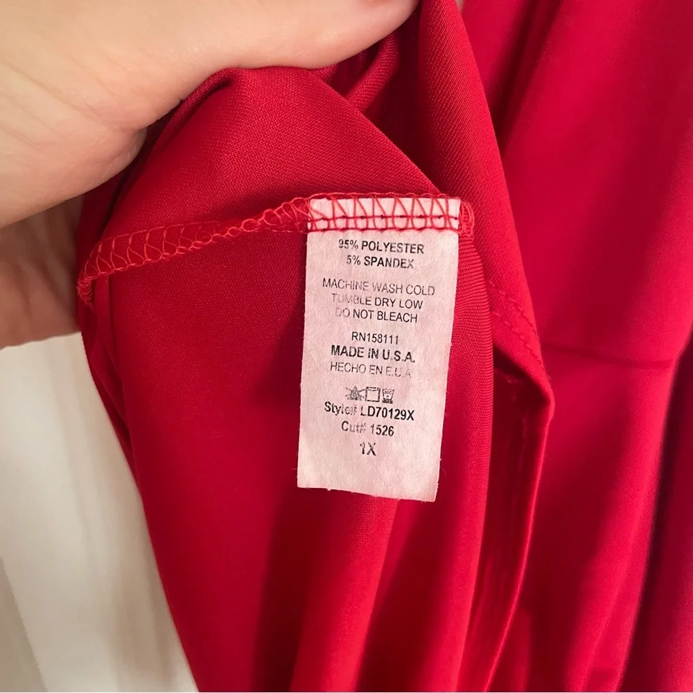 {Livd} GiGi Dress in Red - Picture 3 of 5